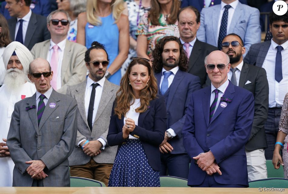 Catherine (Kate) Middleton, duchesse de Cambridge assiste à la cinquième journée de Wimbledon au All England Lawn Tennis and Croquet Club à Londres, Royaume Uni, le 2 juillet 2021.