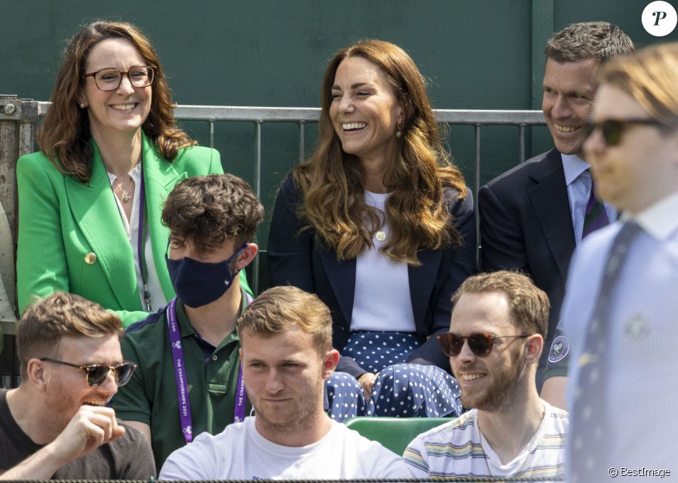 Catherine (Kate) Middleton, duchesse de Cambridge assiste à la cinquième journée de Wimbledon au All England Lawn Tennis and Croquet Club à Londres, Royaume Uni, le 2 juillet 2021.
