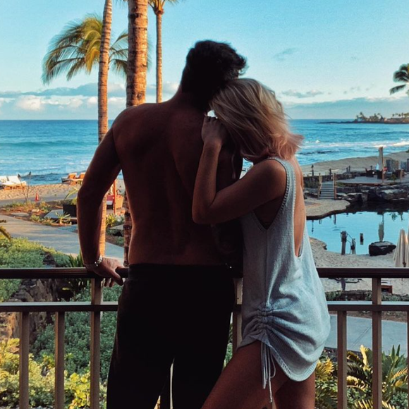 Brian Austin Green et sa compagne Sharna Burgess. Photo publiée le 14 février 2021.
