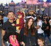 Megan Fox, Brian Austin Green et leurs trois enfants fêtent Halloween à Disneyland