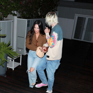 Megan Fox et son compagnon Machine Gun Kelly assistent à la soirée "Galore x Pretty Little Thing, the Youth Issue" à Los Angeles, le 24 juin 2021.