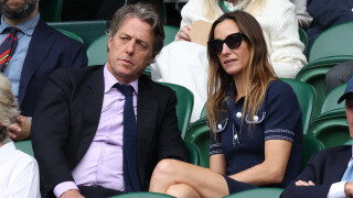 Hugh Grant et Anna Eberstein : rare sortie en couple à Wimbledon
