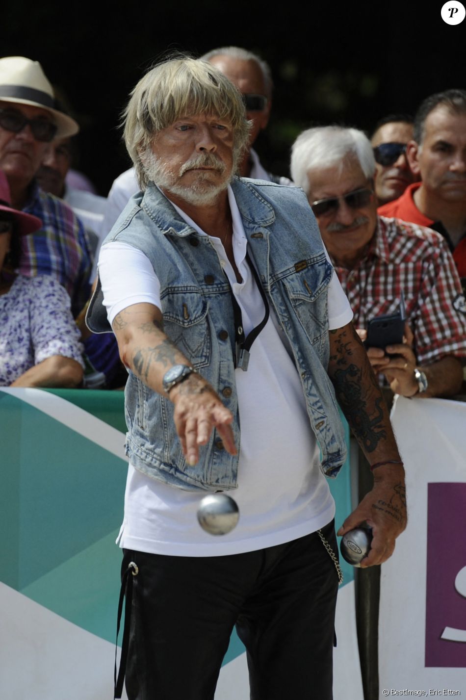Le chanteur Renaud - Tournoi de pétanque Grand Prix des Personnalités d 'Isle sur la Sorgue dans le Vaucluse (84) le 24 juin 2017 © Eric Etten / Bestimage