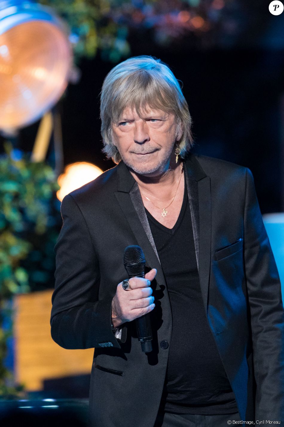 Le chanteur Renaud - Tournage de l'émission "Merci Renaud" dans les studios de la Plaine Saint-Denis le 15 novembre 2016, qui sera diffusée le samedi 17 décembre 2016 en prime time sur France 2. © Cyril Moreau / Bestimage