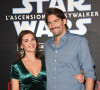 Camille Lacourt et sa compagne Alice Detollenaere à l'avant-première du film "Star Wars : L'ascension de Skywalker" au cinéma Le Grand Rex à Paris, le 17 décembre 2019. 