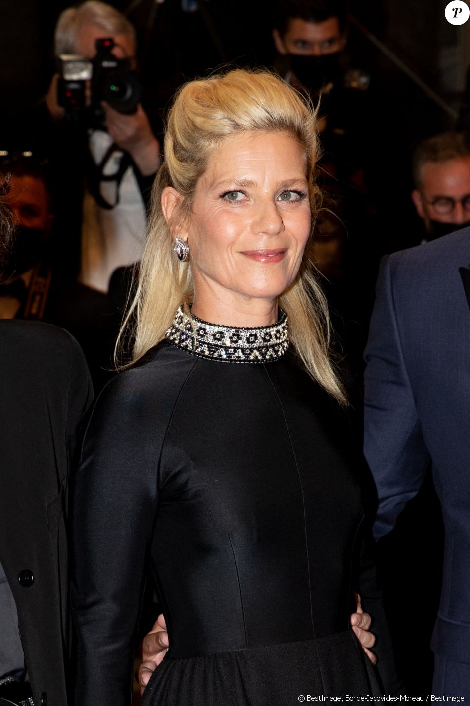 Marina Foïs - Montée des marches du film " La fracture " lors du 74ème Festival International du Film de Cannes. Le 9 juillet 2021 © Borde-Jacovides-Moreau / Bestimage