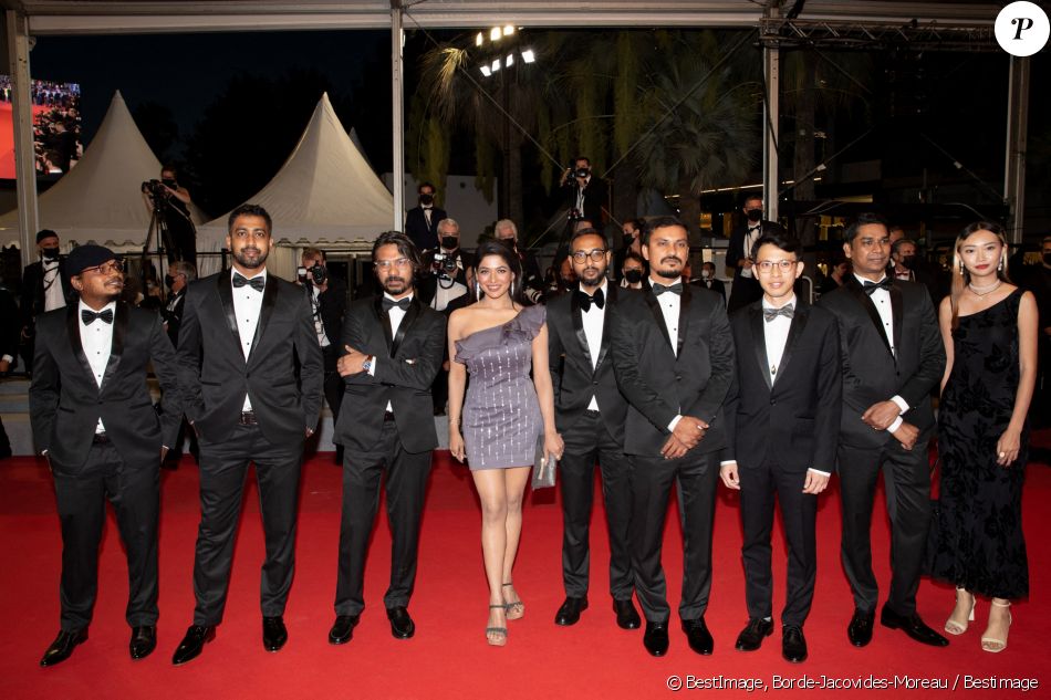 Abdullah Mohammad Saad, Azmeri Haque Badhon, Ehsanul Haque Babu, guest - Montée des marches du film " La fracture " lors du 74ème Festival International du Film de Cannes. Le 9 juillet 2021 © Borde-Jacovides-Moreau / Bestimage