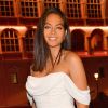 Vaimalama Chaves assume sa cellulite et ses formes : photos de sa silhouette "imparfaite"