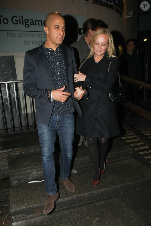 Emma Bunton et son petit ami Jade Jones a la sortie d'un restaurant a Londres, le 20 decembre 2012.