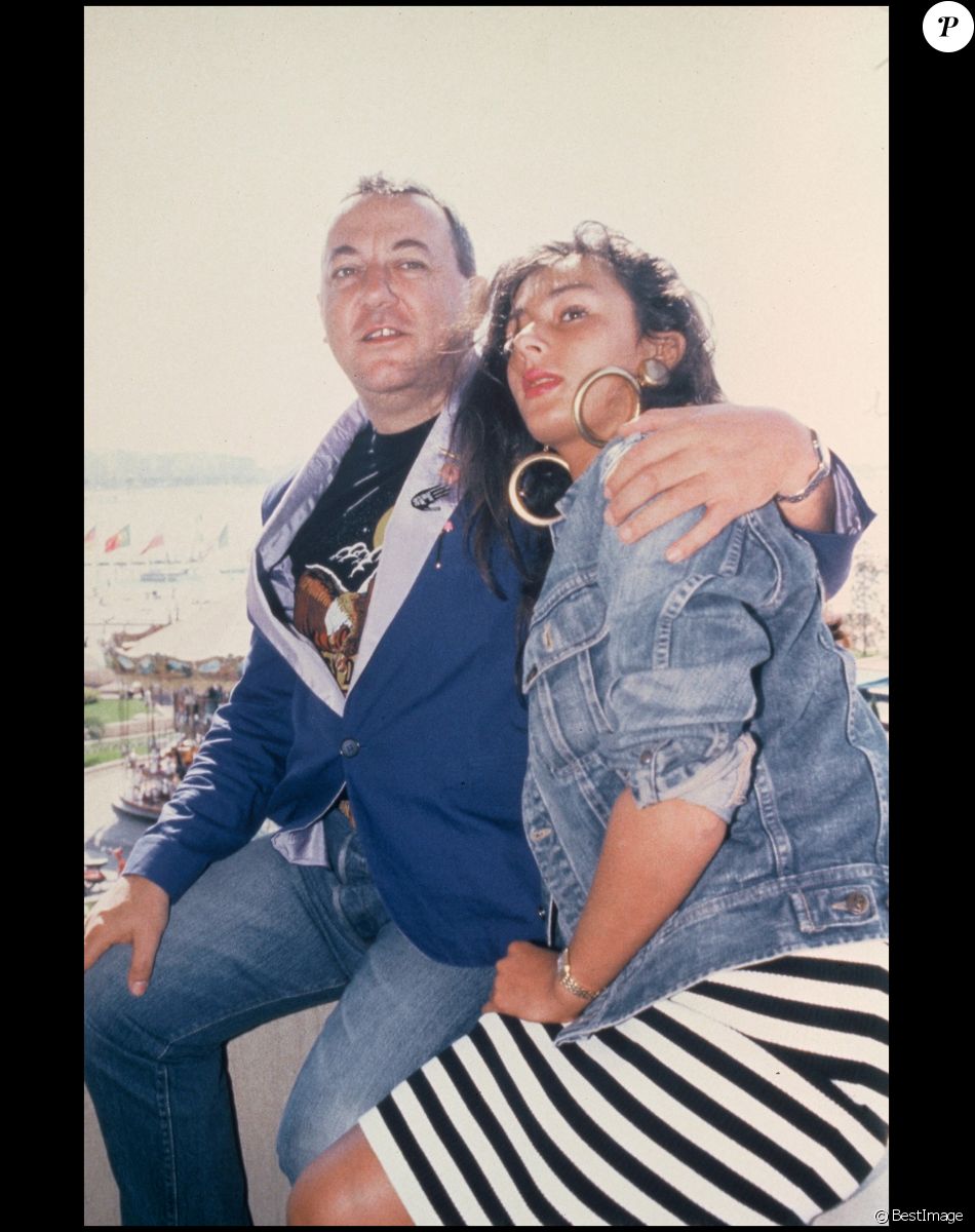 Coluche en couple avec Frédérique Fayles-Bernstei : Qui était sa dernière compagne âgée de 19 ans à l'époque ?