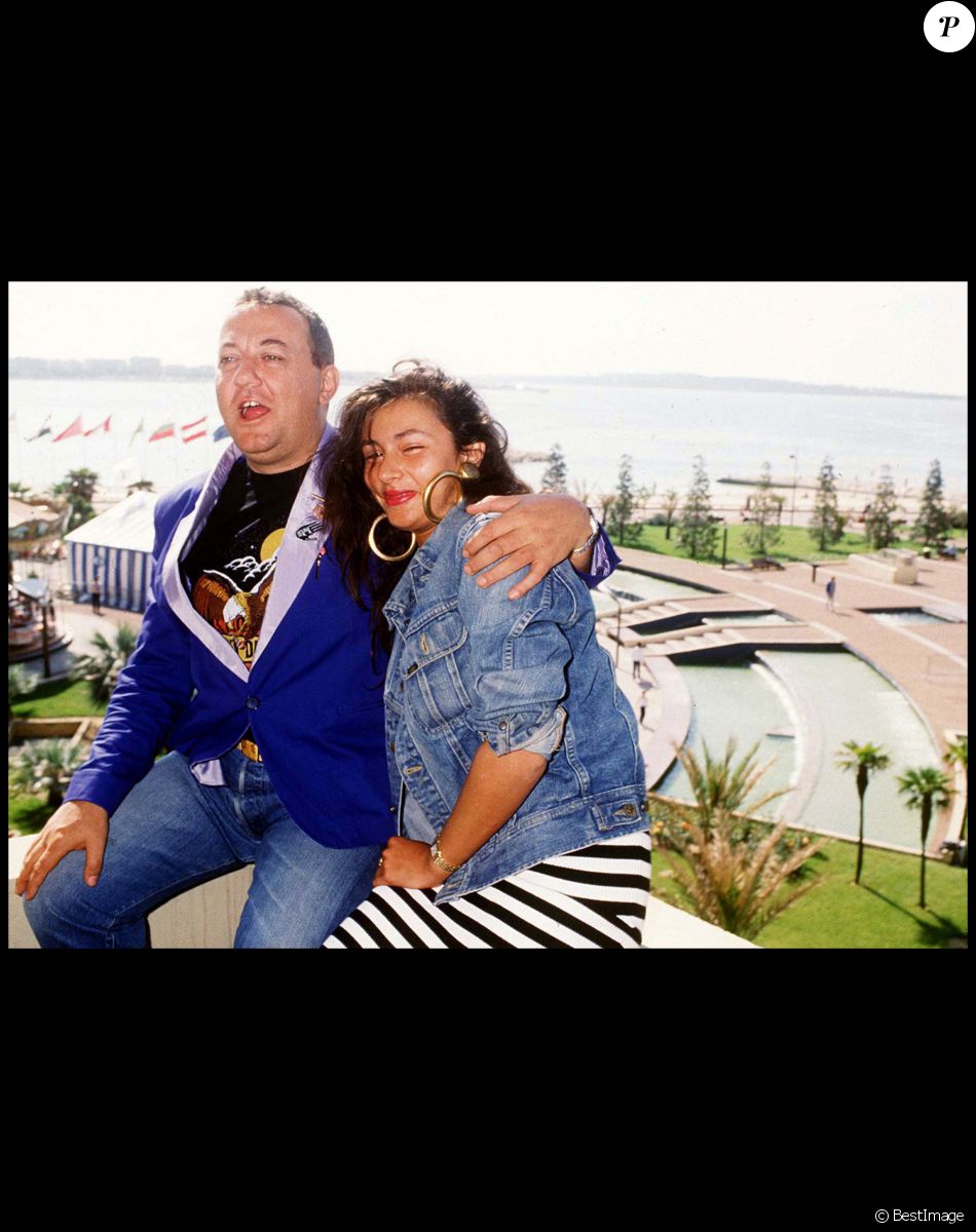 Coluche en couple avec Frédérique Fayles-Bernstein : Qui était sa dernière compagne âgée de 19 ans à l'époque ?