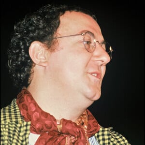 Archives - Coluche convoque la presse et annonce qu'il sera candidat à la Présidentielle au Gymnase