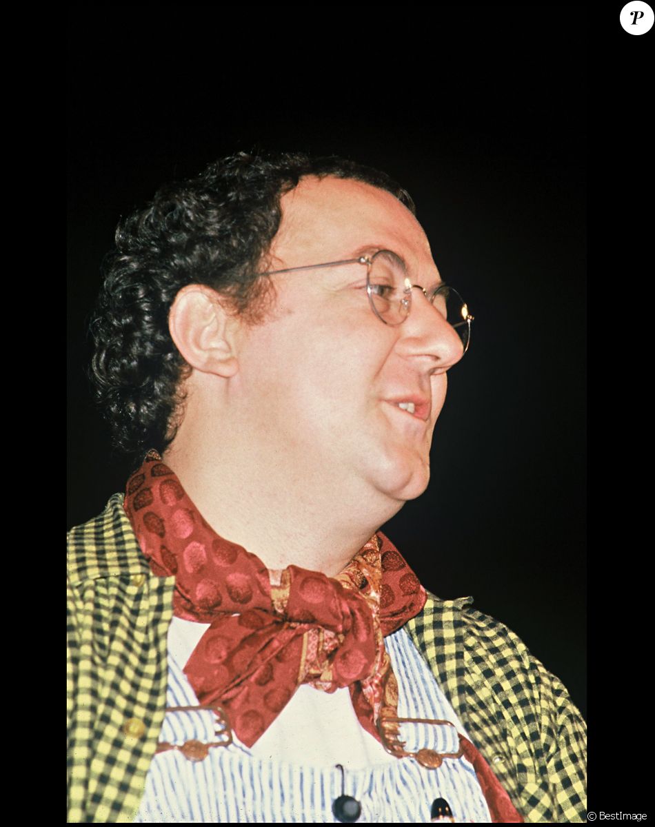 Archives - Coluche convoque la presse et annonce qu'il sera candidat à la Présidentielle au Gymnase