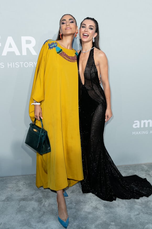Farnoush Hamidian et Amy Jackson - Soirée du gala de l'amfAR à la Villa Eilen Roc au Cap d'Antibes lors du 74e Festival de Cannes. Le 16 juillet 2021. © Borde-Jacovides-Moreau / Bestimage