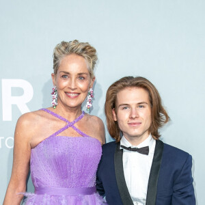 Sharon Stone et son fils Roan Joseph Bronstein - Soirée du gala de l'amfAR à la Villa Eilen Roc au Cap d'Antibes lors du 74e Festival de Cannes. Le 16 juillet 2021. © Borde-Jacovides-Moreau / Bestimage