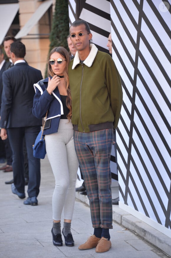 Le chanteur Stromae, et sa femme Coralie Barbier  sortant du défilé de mode "Louis Vuitton" à Paris, le 5 octobre 2016. © CVS/Veeren/Bestimage 