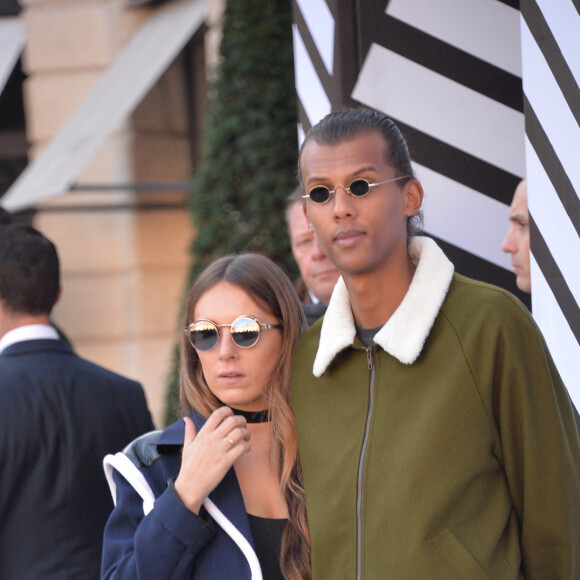 Le chanteur Stromae, et sa femme Coralie Barbier  sortant du défilé de mode "Louis Vuitton" à Paris, le 5 octobre 2016. © CVS/Veeren/Bestimage 