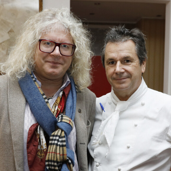 Pierre-Jean Chalençon et le chef Christophe Leroy lors d'une soirée Crêpes Party à Paris. © Ausset Lacroix-Bellak-LMS/Bestimage