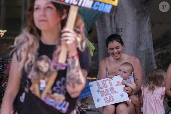 Des supporters de Britney Spears devant le tribunal Stanley Mosk à Los Angeles, le 14 juillet 2021.