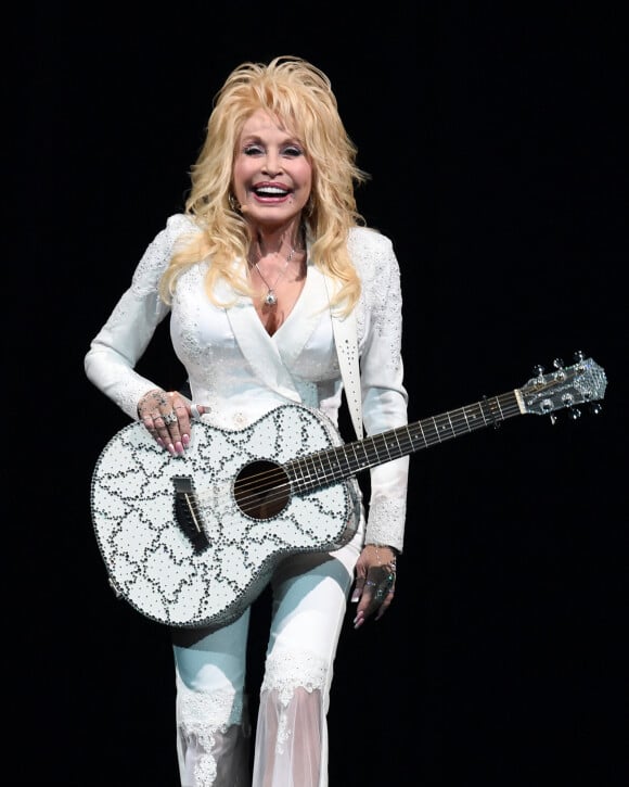 Dolly Parton en concert au BB&T Center à Sunrise, Floride, Etats-Unis, le 27 novembre 2016.