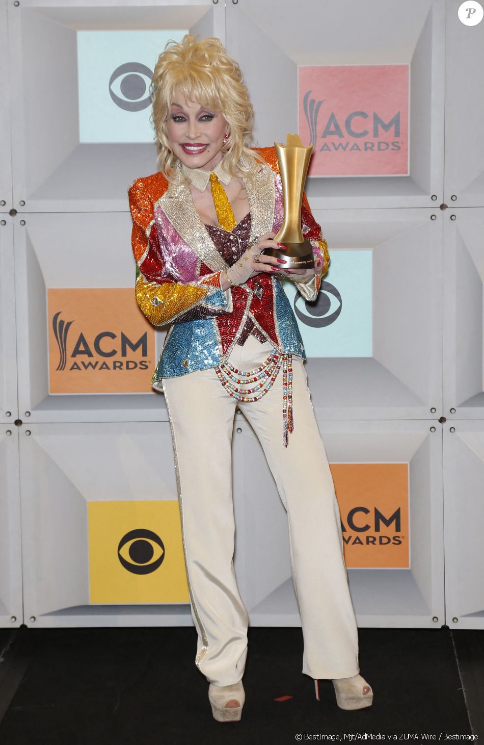 Dolly Parton lors du "51st Annual ACM Awards" à l'hôtel MGM de Las Vegas le 3 Avril 2016.© Mjt/AdMedia via ZUMA Wire / Bestimage