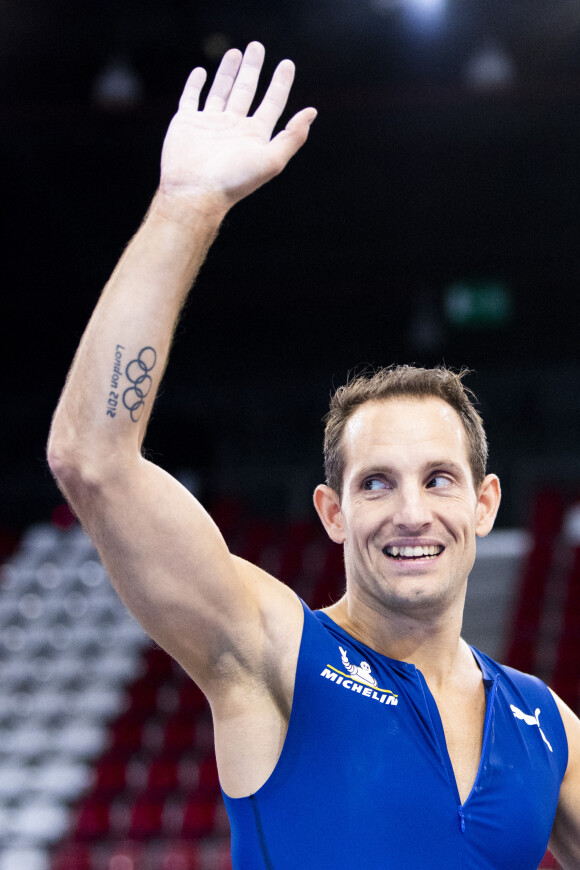 Renaud Lavillenie lors du Perche Elite Tour 2021 au Kindarena à Rouen, France, le 6 février 2021. © Jean-Baptiste Autissier/Panoramic/Bestimage 