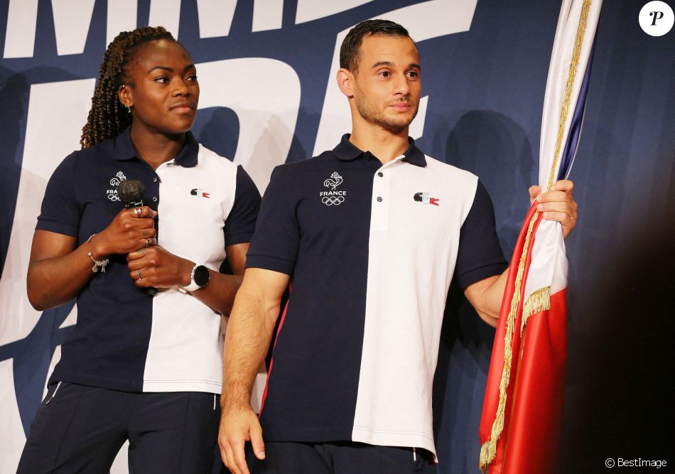 La judoka Clarisse Agbegnenou et le gymnaste Samir Ait Said porte-drapeaux aux Jeux olympiques de Tokyo lors de la cérémonie des porte-drapeaux Olympique et paralympique pour les JO de Tokyo à la Maison du sport français à Paris, France, le 5 juillet 2021. © Panoramic/Bestimage