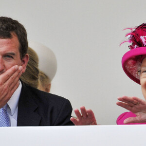 Peter Phillips et la reine Elisabeth II d'Angleterre - La famille royale d'Angleterre au "Patron's Lunch" à Londres, à l'occasion du 90ème anniversaire de la reine. Le 12 juin 2016 