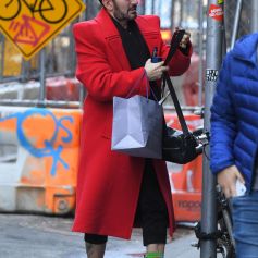 Marc Jacobs et son mari C. Defrancesco se baladent dans le quartier de SoHo à New York, le 3 mars 2020 