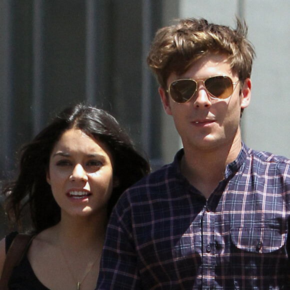 VANESSA HUDGENS ET ZAC EFRON A HOLLYWOOD EN 2010