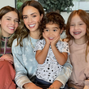 Jessica Alba et ses trois enfants, Honor, Hayes et Haven. Mai 2021.