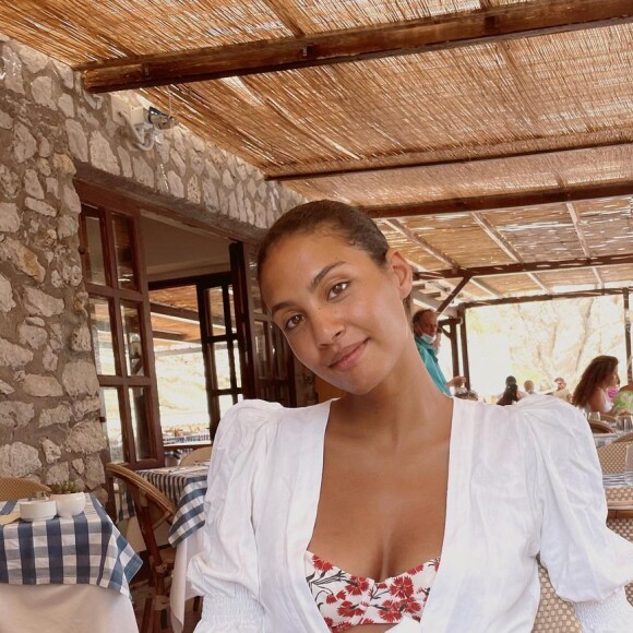 Chloé Mortaud, divine Miss France et mère de Mathis.