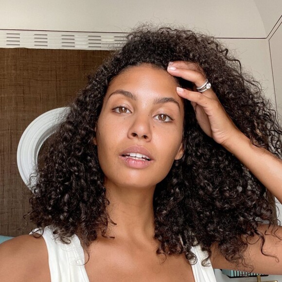 Chloé Mortaud, divine Miss France et mère de Mathis.