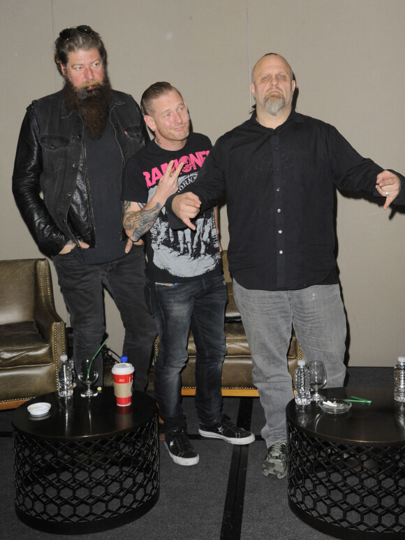 Le groupe Slipknot (Shawn Crahan, Jim Root, Corey Taylor) donne une conférence de presse pour promouvoir le nouveau festival Knotfest à Mexico, le 3 décembre 2015.