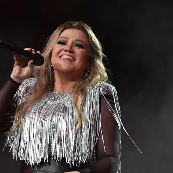 Kelly Clarkson en concert lors de la cérémonie d'ouverture de l'US Open de tennis au USTA National Tennis Center à New York City, New York, Etats-Unis, le 27 août 2018.