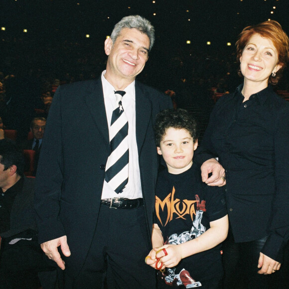 Véronique Genest, son mari Meyer Bokobza et leur fils Sam.