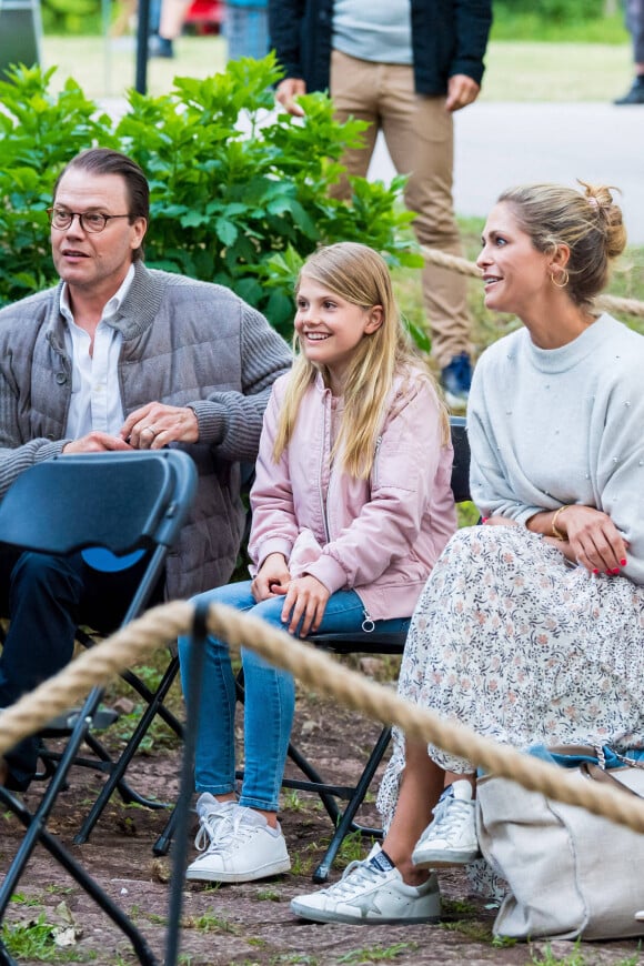 Prince Daniel, La princesse Estelle de Suède, La princesse Madeleine de Suède - La famille royale suèdoise assiste au concert "Solliden Sessions" au château de Solliden à Borgholm, Suède, le 10 juillet 2021.