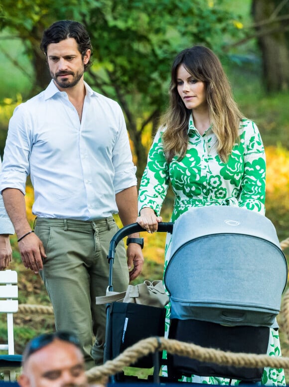 Le prince Carl Philip de Suède, la princesse Sofia (Hellqvist) de Suède, le prince Julian, Duc de Halland - La famille royale suèdoise assiste au concert "Solliden Sessions" au château de Solliden à Borgholm, Suède, le 13 juillet 2021.