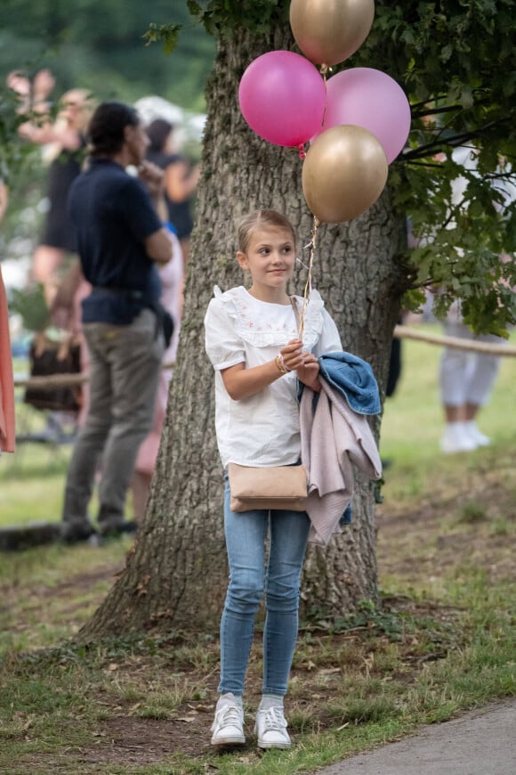 La princesse Estelle de Suède, - La famille royale suèdoise assiste au concert "Solliden Sessions" au château de Solliden à Borgholm, Suède, le 13 juillet 2021.