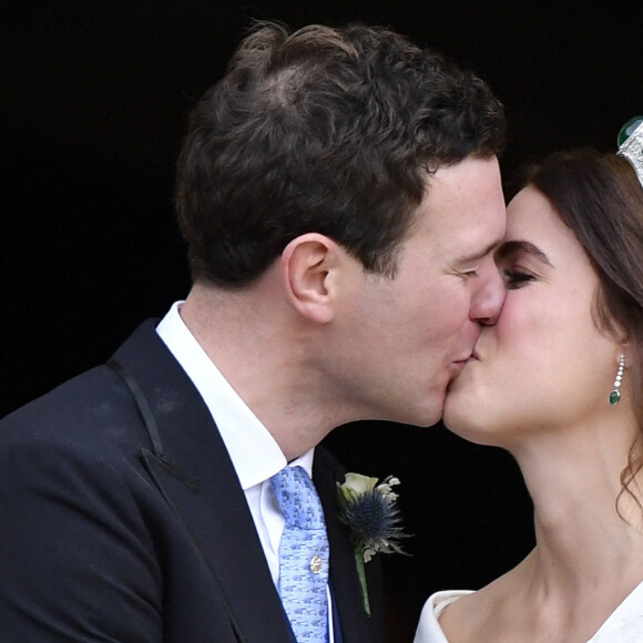 La princesse Eugenie d'York et Jack Brooksbank - Sorties après la cérémonie de mariage de la princesse Eugenie d'York et Jack Brooksbank en la chapelle Saint-George au château de Windsor le 12 octobre 2018.