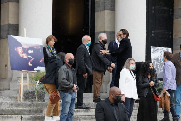 Claire Stévenin (femme de de J.F. Stévenin), Jackie Berroyer, Sagamore Stévenin (fils de J.F. Stévenin) et guest - Obsèques de Jean-François Stévenin au Père Lachaise à Paris, France, le 4 août 2021.