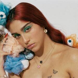 Lourdes Leon dans la campagne de Marc Jacobs, printemps-été 2021.