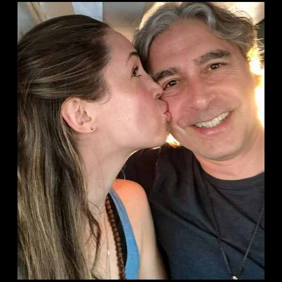 Eliza Dushku et son mari Peter Palandjian sur Instagram. Le 9 août 2021.