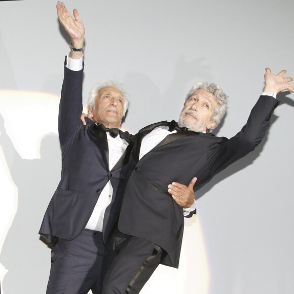 Gérard Darmon et Alain Chabat - Soirée à l'occasion des 25 ans du film "La Cité de la peur" aux allées des Libertés lors du 72e Festival de Cannes. Le 16 mai 2019. © Christophe Aubert via Bestimage