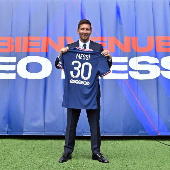 Lionel Messi rejoint le PSG sous le maillot numéro 30 et donne une conférence de presse au Parc des Princes à Paris, le 11 août 2021. © Aurélien Meunier / PSG via Bestimage 