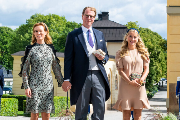 Axel Bodén, Estelle Bodén - La famille royale suédoise au baptême du prince Julian, duc de Halland, au château de Drottningholm sur l'île de Lovön. Ekero. Le 14 août 2021.