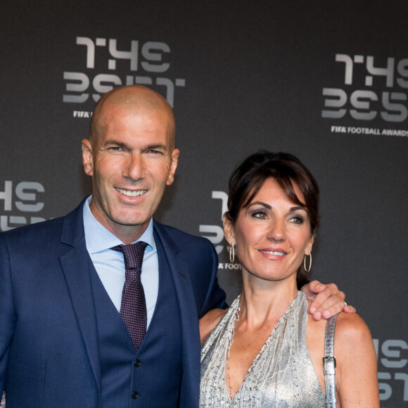 Zinedine Zidane et sa femme Véronique arrivent à la cérémonie des Trophées Fifa 2018 au Royal Festival Hall à Londres, Royaume Uni, le 25 septembre 2018. © Cyril Moreau/Bestimage