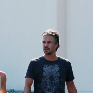 Britney Spears et Jason Trawick sont allés faire des courses à Calabasas. Le 2 octobre 2010.