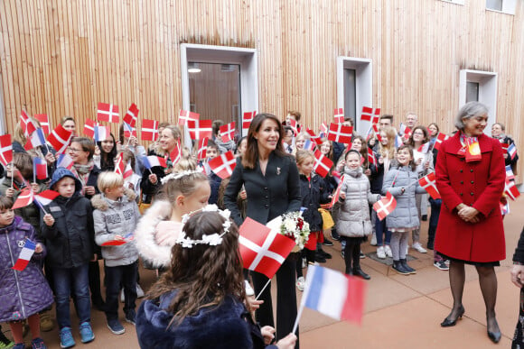Exclusif - La princesse Marie de Danemark en visite au Lycée international à Saint-Germain-En Laye, le 14 Novembre 2019 © Marc Ausset-Lacroix / Bestimage
