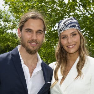 Théo Fleury et sa compagne Camille Cerf - Prix de Diane Longines à l'hippodrome de Chantilly. © Pierre Perusseau/Bestimage 